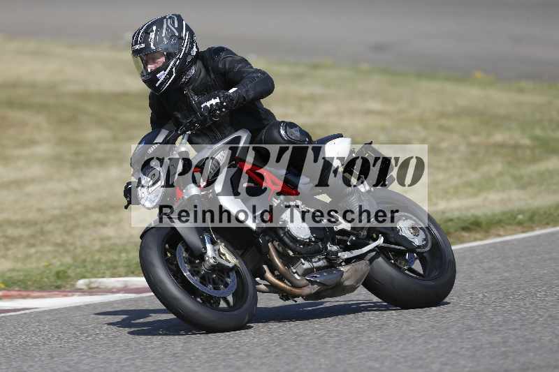 /21 17.06.2026  Ducati Schweiz Track Warmup ADR/Gruppe blau/52